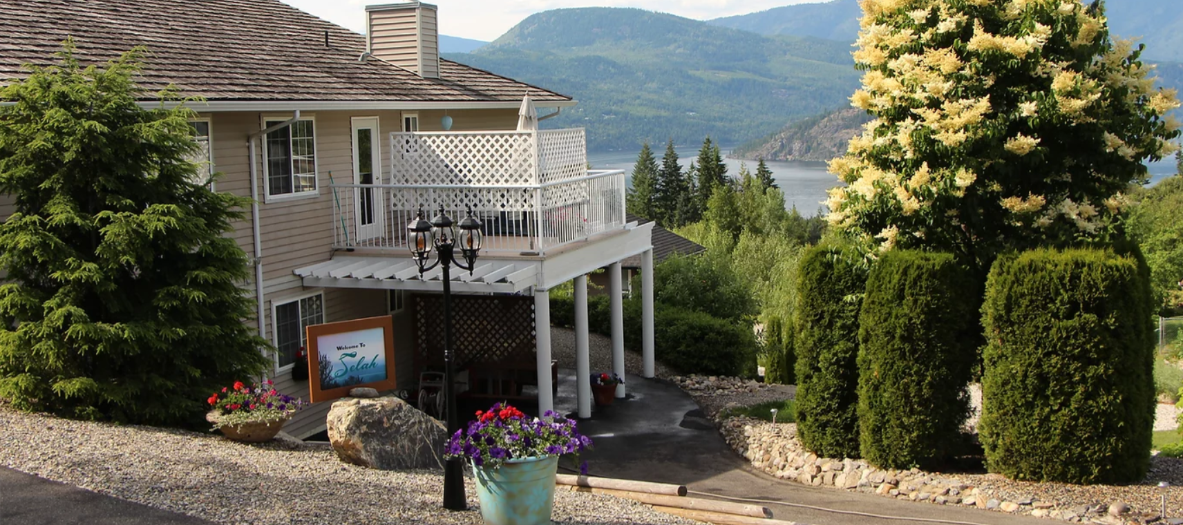 Selah Retreat Guesthouse B&B: Selah Retreat B&B is located in the interior of British Columbia above the sunny Shuswap where guests may enjoy spectacular lake and mountain views. Our rooms are clean and cozy, […]
