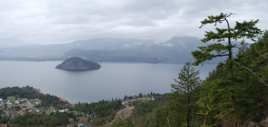 Hike McArthur Heights Trail: The McArthur Heights Trail is a very steep and challenging climb up small sections of scree slope and exposed rock. The summit features panoramic views of Shuswap Lake over Blind […]